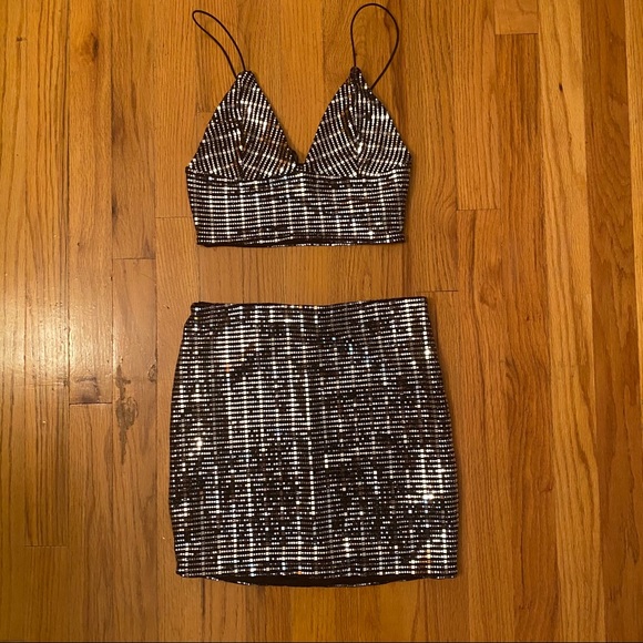 Brand new with tags FOREVER 21 2-piece set - Picture 1 of 3